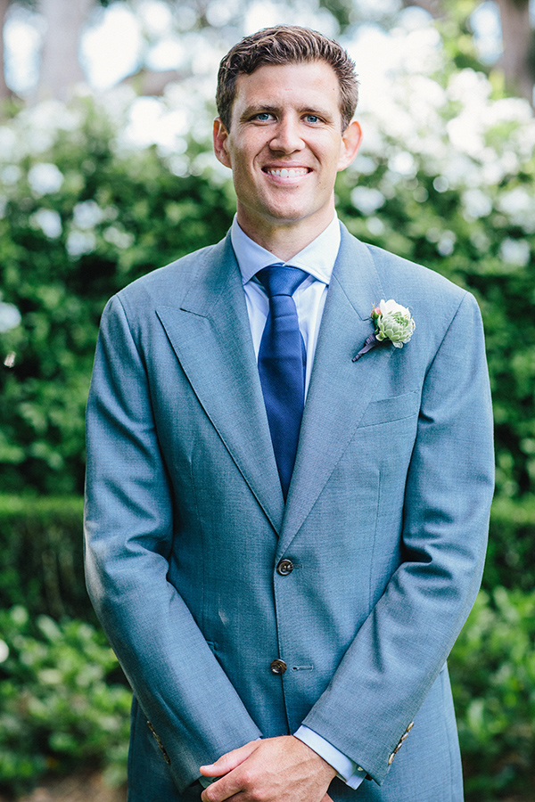 charming Australia wedding with gorgeous wedding party style, photo by Hannah Blackmore Photography | via junebugweddings.com charming Australia wedding with gorgeous wedding party style, photo by Hannah Blackmore Photography | via junebugweddings.com