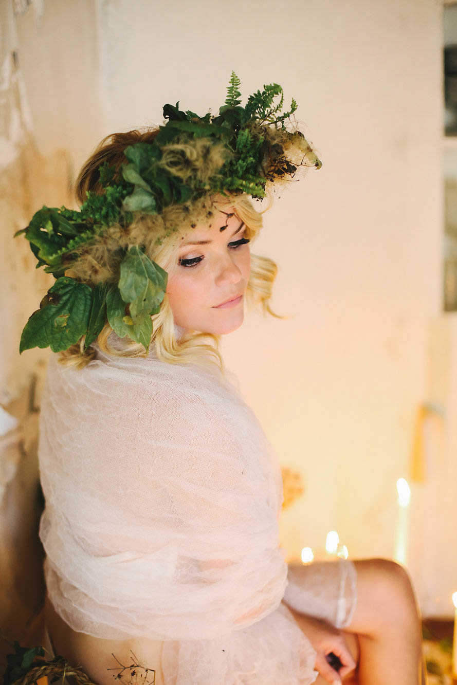 Vintage-Boudoir-Session-Inspired-Leaves-Light-Kathy-Davies-Photography (16 of 16)