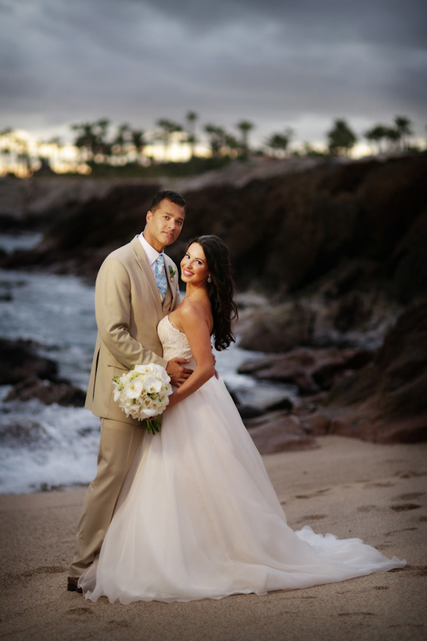 destination wedding in Cabo with photos by Chris + Lynn Photographers | via junebugweddings.com destination wedding in Cabo with photos by Chris + Lynn Photographers | via junebugweddings.com