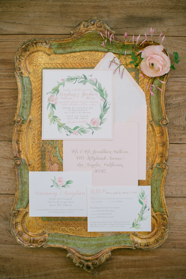 lovely peach and cream wedding inspiration photo shoot from Peony & Plum, photo by Krista Mason | via junebugweddings.com lovely peach and cream wedding inspiration photo shoot from Peony & Plum, photo by Krista Mason | via junebugweddings.com