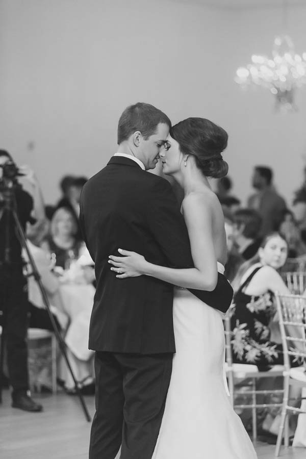 Timelessly-Romantic-Kansas-City-Wedding-Catherine-Rhodes-Photography-29
