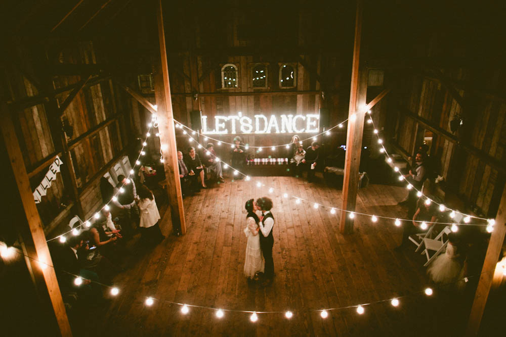 Rainy-Forest-Wedding-at-Stones-and-Flowers-Retreat-Andria-Lindquist (33 of 34)