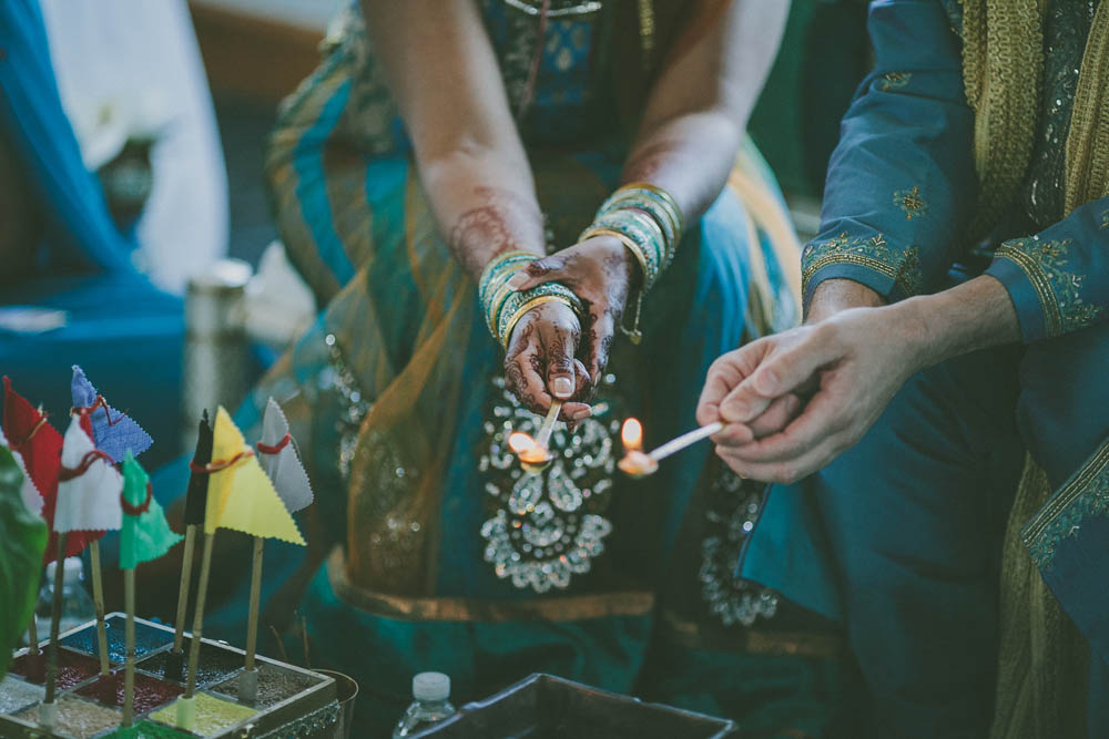 Blue-and-Gold-Hindu-Wedding-Villetto-Photography-400