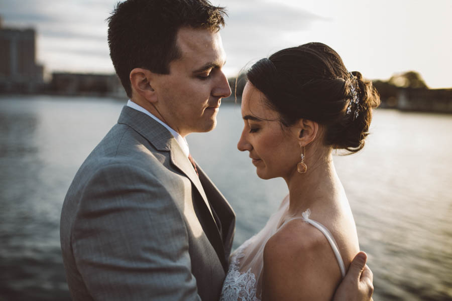 Baltimore-Wedding-Portraits-at-Sunset-Justin-Kunimoto-Photography-14