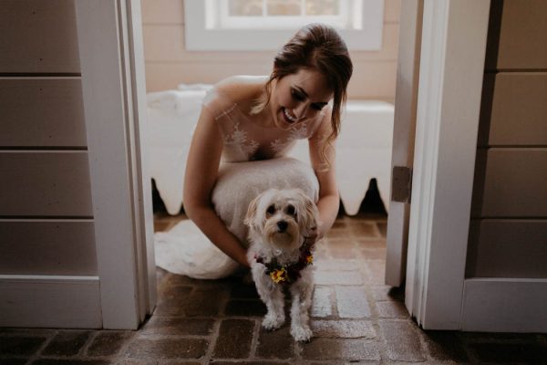 pumpkin-filled-fall-wedding-at-moss-mountain-farm-cody-and-allison-photography-6-600x400