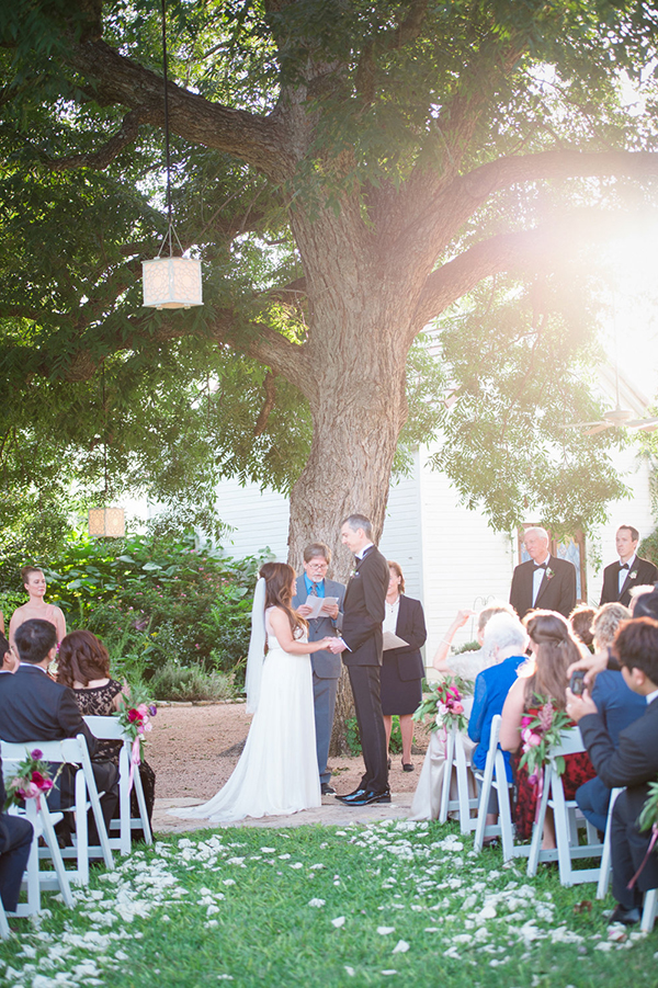 romantic and lush pink wedding, photo by matthew moore photography | via junebugweddings.com romantic and lush pink wedding, photo by matthew moore photography | via junebugweddings.com