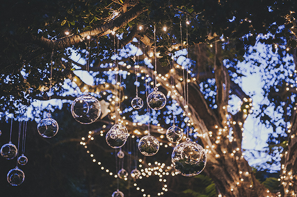 natural-organic-outdoor-summer-wedding-at-holly-farm-photo-by-lisa-lefringhouse-photography-40