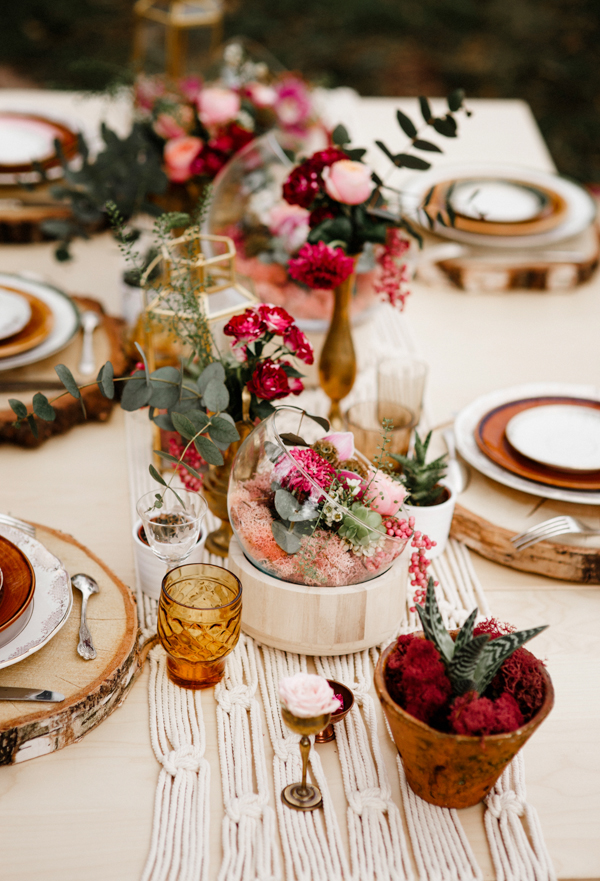 a-romantic-french-elopement-with-roses-cacti-and-macrame-at-souston-lake-23