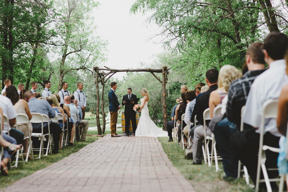 Classic-Rustic-Wedding-Country-Pines-Mae-Small-Photography (11 of 19)