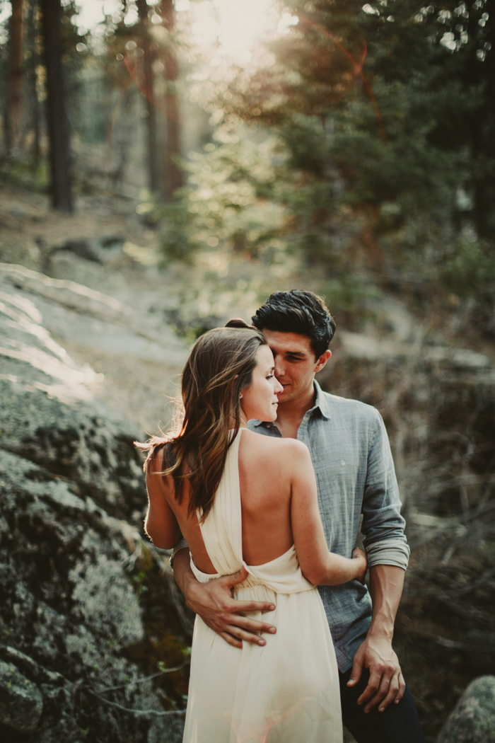 casually-cute-big-bear-lake-engagement-22