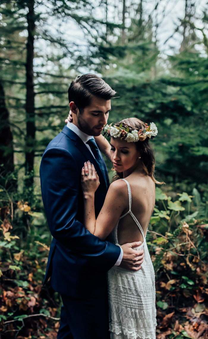 lush-rattlesnake-ridge-elopement-11
