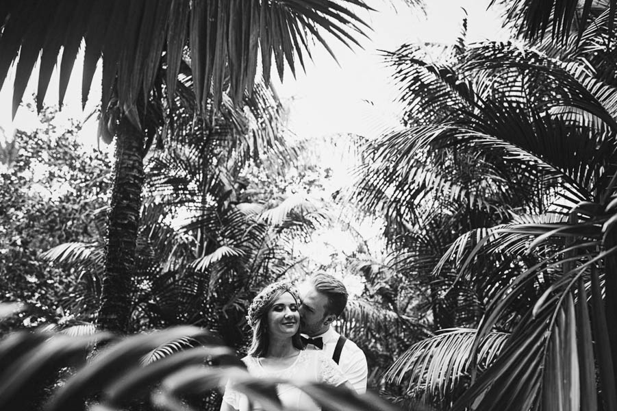 Brazilian-Engagement-Session-in-the-Forest-Tati-Pinho (10 of 19)