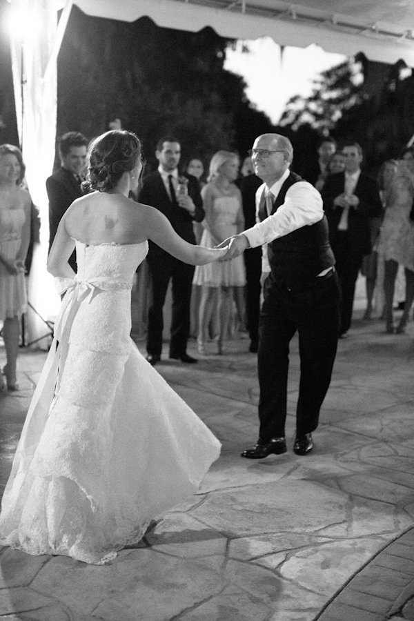 wedding at Legare Waring House in Charleston, South Carolina, photo by Paige Winn Photo | via junebugweddings.com wedding at Legare Waring House in Charleston, South Carolina, photo by Paige Winn Photo | via junebugweddings.com
