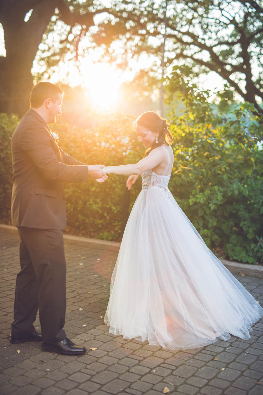 Intimate-Houston-Museum-of-Natural-Science-Wedding-Ama-Photography-and-Cinema-2