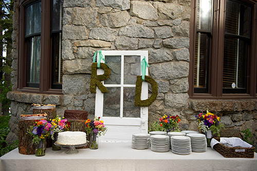 rustic, relaxed Lake Tahoe wedding from Felicia Events and Theilen Photography | via junebugweddings.com rustic, relaxed Lake Tahoe wedding from Felicia Events and Theilen Photography | via junebugweddings.com