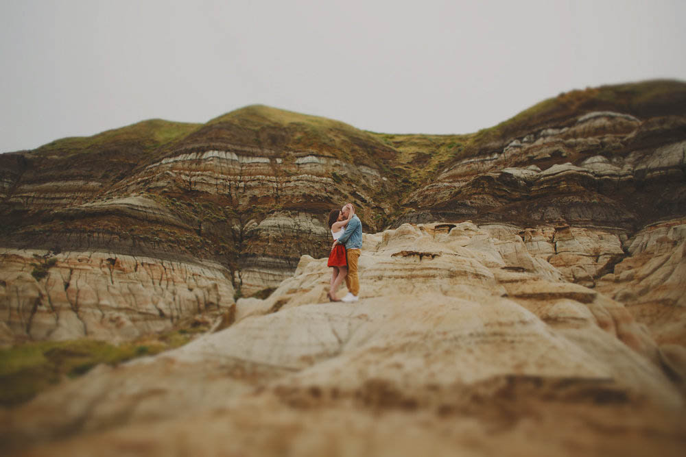 Striking-Red-Deer-River-Engagement-Session (6 of 24)