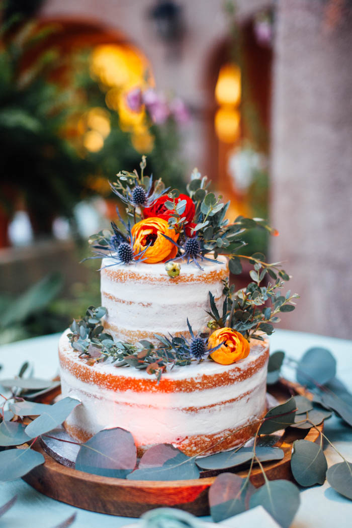 creative-sedona-wedding-in-the-tlaquepaque-arts-and-crafts-village-jane-in-the-woods-54