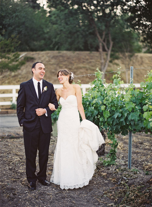 rustic yellow and champagne vineyard wedding in Santa Ynez, CA - photos by Michelle Warren Photography| jvia unebugweddings.com rustic yellow and champagne vineyard wedding in Santa Ynez, CA - photos by Michelle Warren Photography| jvia unebugweddings.com