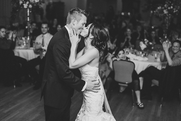 traditional and timeless bridal style, photo by Christina Carroll Photography | via junebugweddings.com traditional and timeless bridal style, photo by Christina Carroll Photography | via junebugweddings.com