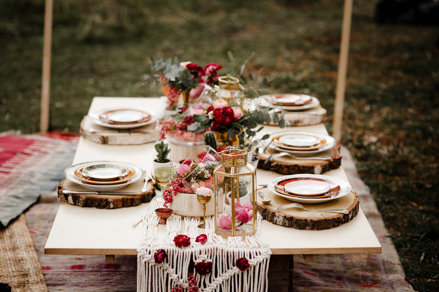 a-romantic-french-elopement-with-roses-cacti-and-macrame-at-souston-lake-18