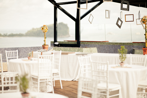 wedding at Punto De Vista with photos by A Brit and a Blonde | junebugweddings.com wedding at Punto De Vista with photos by A Brit and a Blonde | junebugweddings.com