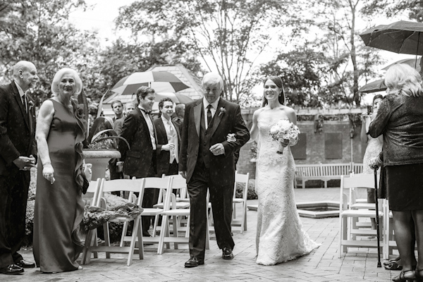 Elegant blush, cream and gray Garden wedding in Atlanta, Georgia, photos by Vue Photography | via junebugweddings.com Elegant blush, cream and gray Garden wedding in Atlanta, Georgia, photos by Vue Photography | via junebugweddings.com