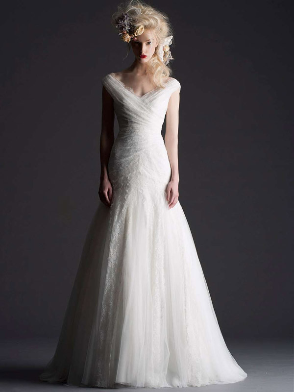 wedding dress from Cymbeline Paris- 2014 bridal collection | via junebugweddings.com wedding dress from Cymbeline Paris- 2014 bridal collection | via junebugweddings.com
