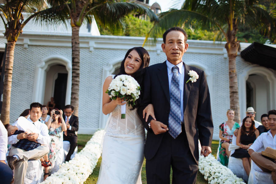Destination-Wedding-InterContinental-Danang-Sun-Peninsula-Resort-Wainwright-Weddings (3 of 26)