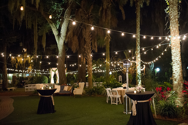 elegant winter wedding in Florida with photos by Dana Goodson Photography | via junebugweddings.com elegant winter wedding in Florida with photos by Dana Goodson Photography | via junebugweddings.com