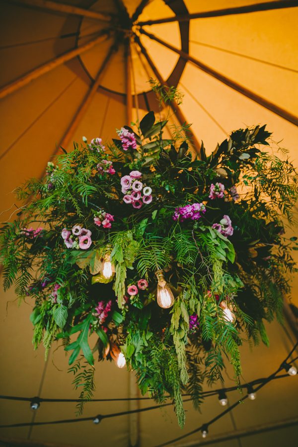 youll-love-the-laid-back-glamour-of-this-noosa-north-shore-wedding-16-600x900