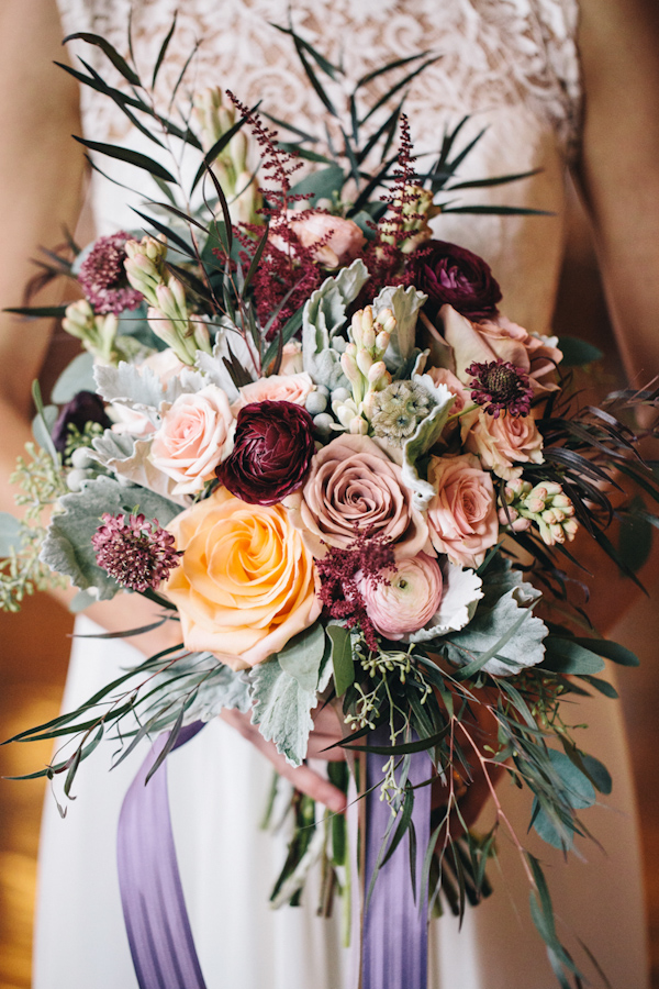 romantic blush and gold wedding inspiration shoot with photos by Vue Photography | via junebugweddings.com romantic blush and gold wedding inspiration shoot with photos by Vue Photography | via junebugweddings.com