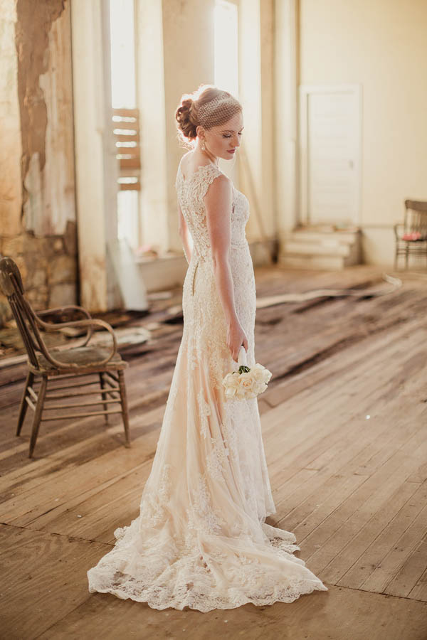 Shabby-Chic-Texas-Bridal-Session-Shaun-Menary-Photography-3