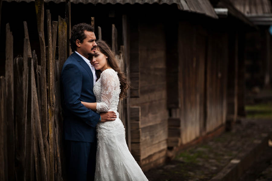 Romantic-Post-Wedding-Shoot-San-Juan-Parangaricutiro-Jorge-Kick (3 of 25)