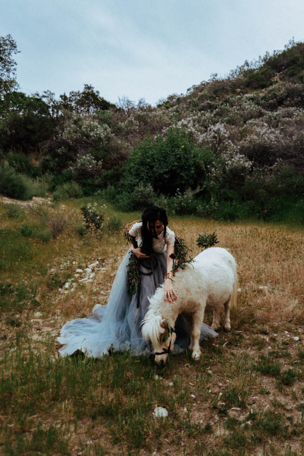 naturally-beautiful-pioneer-farms-wedding-in-warwick-new-york-18