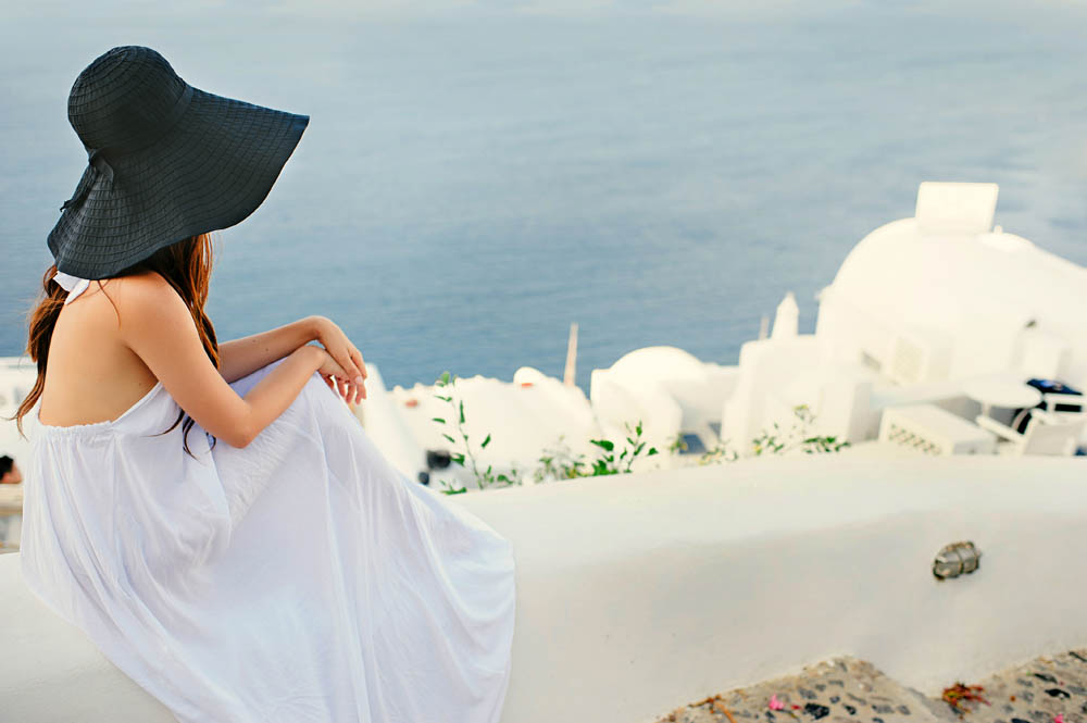 Breathtaking-Santorini-Engagement-Les-Anagnou-Photographers (14 of 18)