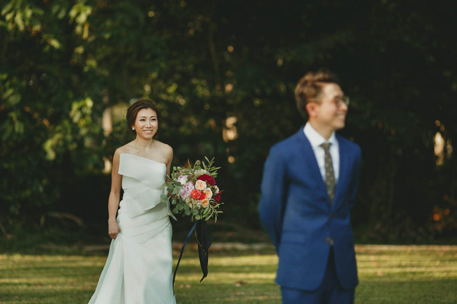This Outdoor Singapore Wedding is Filled with Modern Elegance Ksana-11