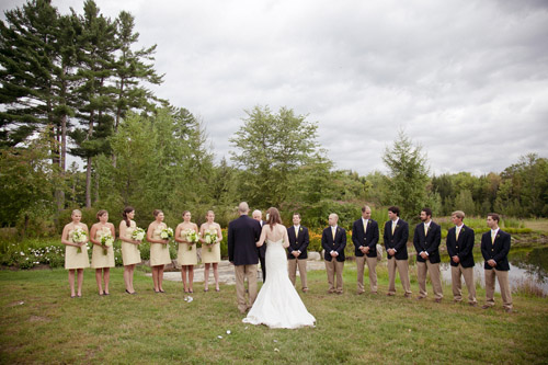 Rustic outdoor New Hampshire barn wedding - photo by Emily Delamater Photography | via junebugweddings.com Rustic outdoor New Hampshire barn wedding - photo by Emily Delamater Photography | via junebugweddings.com