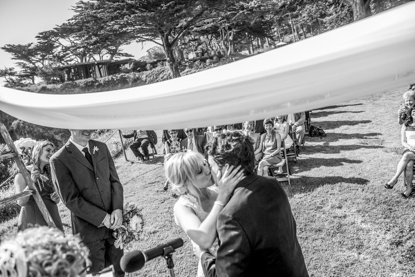 wedding at Private Estate in Big Sur, California, photos by Mott Visuals Wedding | via junebugweddings.com wedding at Private Estate in Big Sur, California, photos by Mott Visuals Wedding | via junebugweddings.com