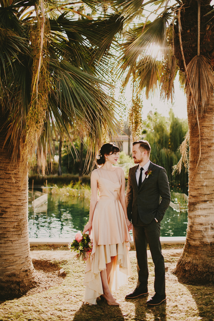 creative-blush-wedding-inspiration-at-echo-park-lake-12