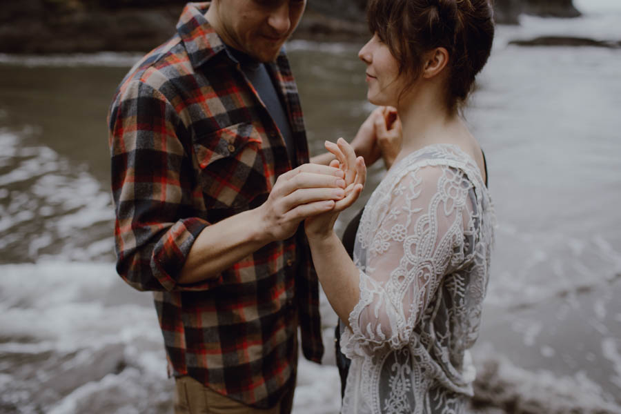 Dead-Mans-Cove-Engagement-Wanderlust-Catalina-Jean-Photography-16