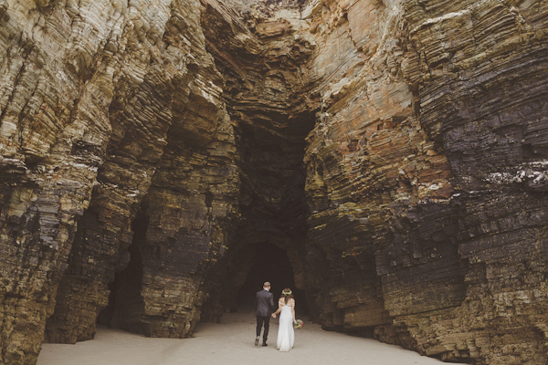 destination elopement on the Playa de las Catedrales in Spain, photo by Ed Peers | via junebugweddings.com destination elopement on the Playa de las Catedrales in Spain, photo by Ed Peers | via junebugweddings.com