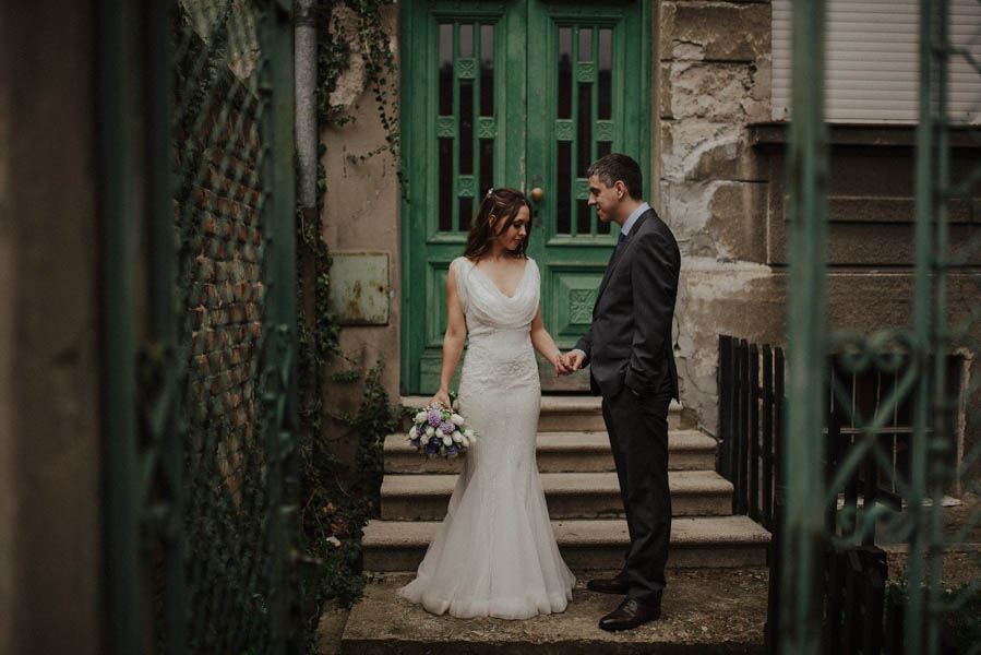 Romantic-Serbian-Wedding-Shoot-in-the-Botanical-Garden-18