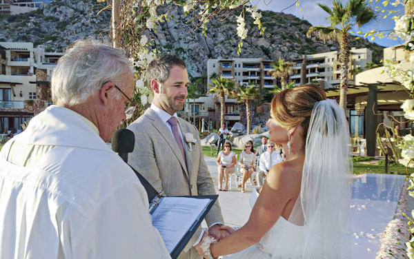 wedding shot by cell phone Nokia Lumia 1020 by Joy Marie Photography at Capella Resort, California | via junebugweddings.com wedding shot by cell phone Nokia Lumia 1020 by Joy Marie Photography at Capella Resort, California | via junebugweddings.com