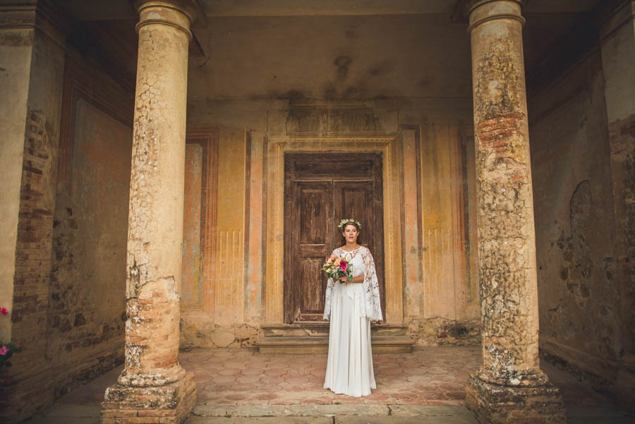 Romantic-Tuscan-Wedding-in-Countryside (14 of 30)
