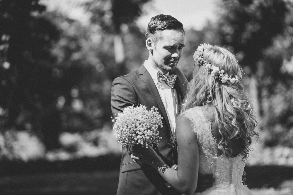 Whimsical-Swedish-Barn-Wedding-Agnes-Stenlund-Photography-005