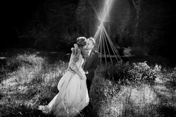 rustic mountain wedding portrait, photo by Chowen Photography | via junebugweddings.com rustic mountain wedding portrait, photo by Chowen Photography | via junebugweddings.com