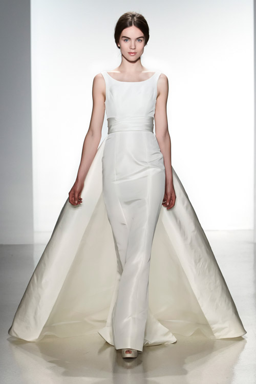 Amsale wedding dress from the Spring 2014 bridal collection | via junebugweddings.com Amsale wedding dress from the Spring 2014 bridal collection | via junebugweddings.com