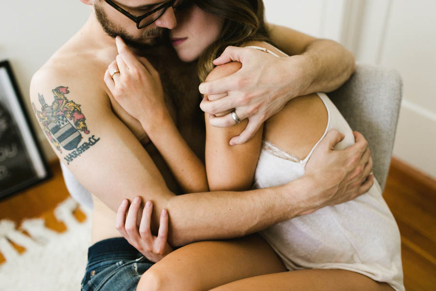 get-tangled-up-in-these-first-anniversary-photos-at-the-couples-portland-home-7