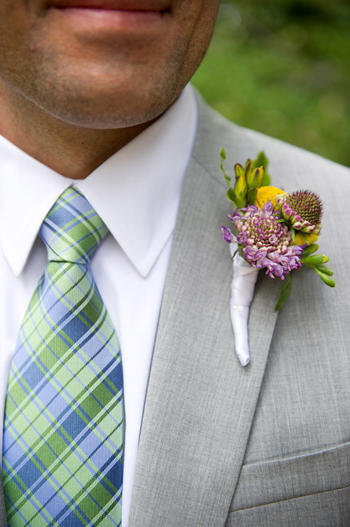 rustic, relaxed Lake Tahoe wedding from Felicia Events and Theilen Photography | via junebugweddings.com rustic, relaxed Lake Tahoe wedding from Felicia Events and Theilen Photography | via junebugweddings.com