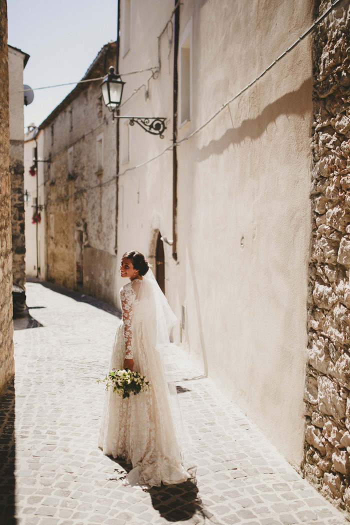 1950s Style Southern Italian Wedding at the Family's Estate | Junebug  Weddings